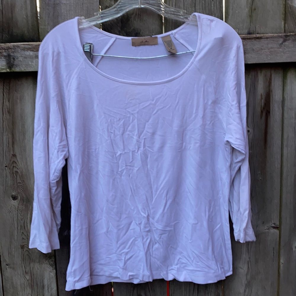 I.E White top sz. M